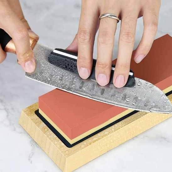 pierre à aiguiser entretien facile signature