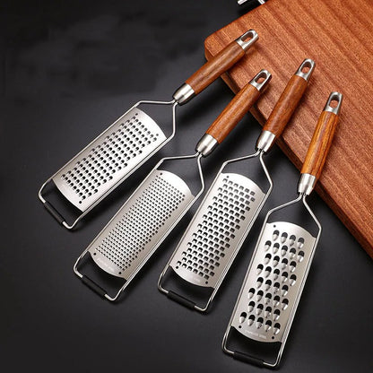 râpe parmesan italienne haute qualité lot 4 inox ergnomique